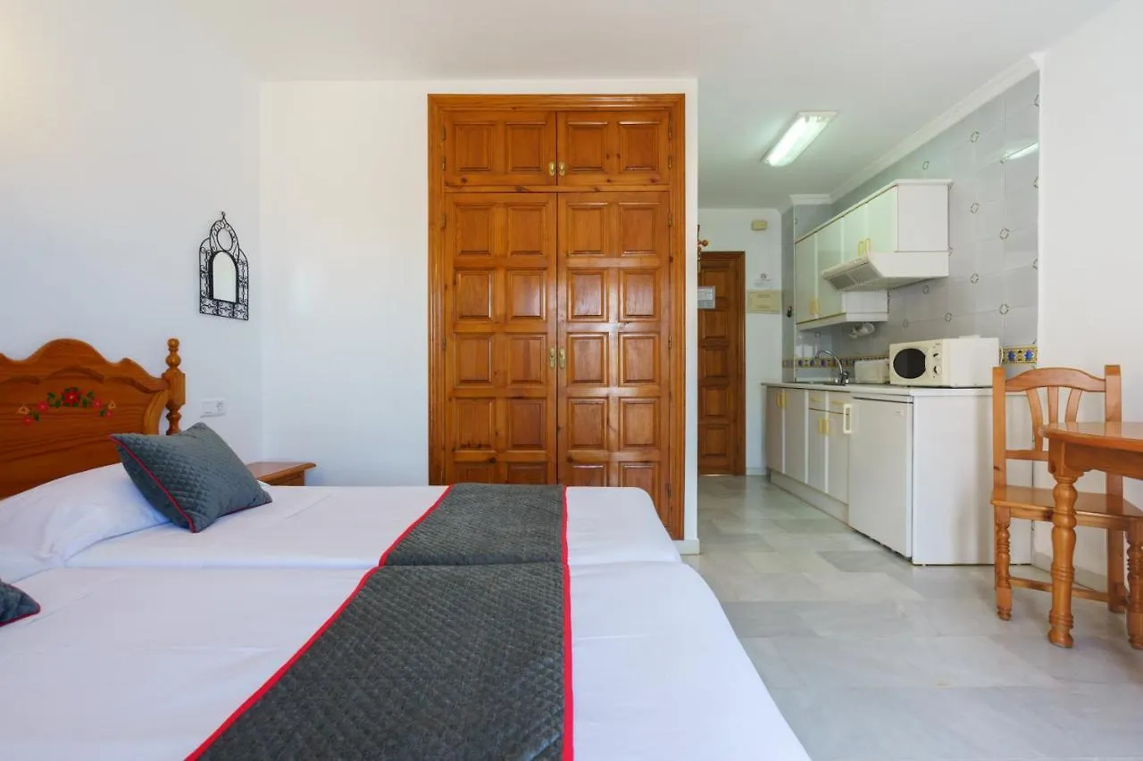Apartamentos Pepe Mesa Nerja 0*,  Spain